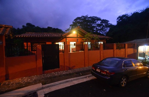 Manuel Antonio House | 3 BR 2 B SPACIOUS HOUSE NEAR THE SOCCER FIELD IN MANUEL ANTONIO