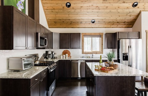 Ronald Cabin | 3 BR 2 BA home w/hot tub, game room, forest views, hot tub, and fire pit.