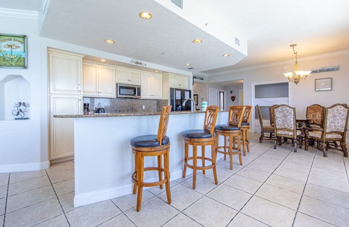 Thomas Drive Condo | 3 Br* Gulf Crest End Unit King Size Beds All Bedrooms Beach Chairs Included