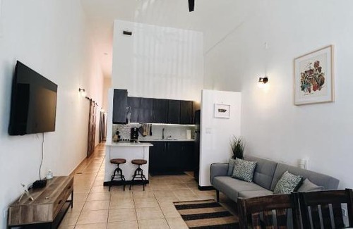 Mercado Apartment | 3-BR in the heart of the Historical City