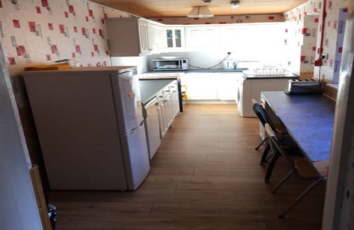 Newcastle-upon-Tyne House | 3 floors of accommodation (wallsend)
