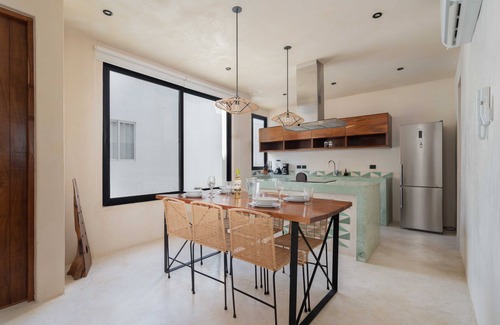 La Veleta Condo | 3 Level Penthouse Loft, Private Rooftop and Jacuzzi
