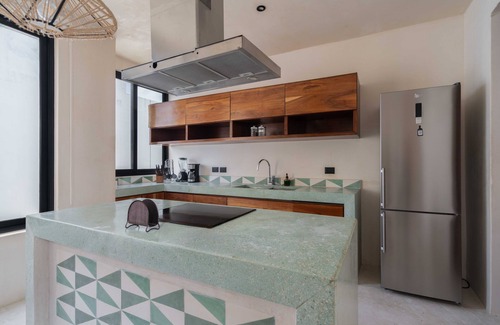 La Veleta Condo | 3 Level Penthouse Loft, Private Rooftop and Jacuzzi