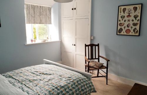 Lyme Regis House | 3 Lymbrook Cottage