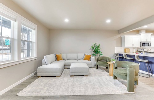 Sunset House | 3 Mi to Boise River Greenbelt: Home w/Fenced Yard