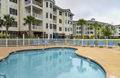 Central Myrtle Beach Apartment | 3 Mi to Broadway at the Beach: Condo w/Pool!
