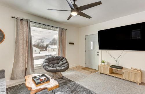 Youngstown Apartment | 3 Mi to Downtown Youngstown Updated Apartment