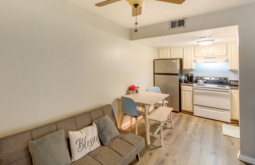 Riverside Apartment | 3 Mi to Dtwn Austin: Pet-Friendly Condo w/Pool