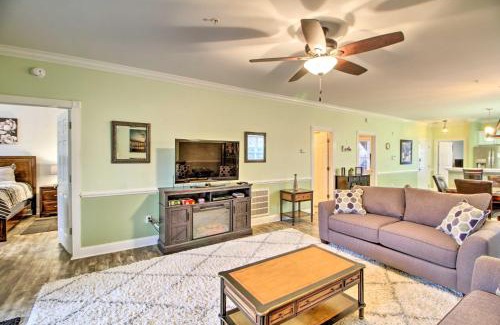 Central Myrtle Beach Apartment | 3 Mi to Ocean Myrtle Beach Condo with Pool Access!