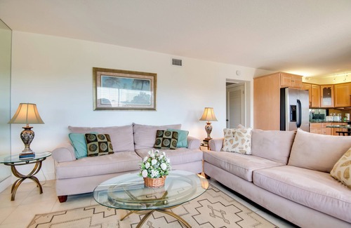 Vero Beach Apartment | 3 Mi to Ocean: Riverfront Apartment in Vero Beach!