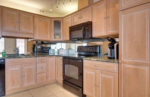 Vero Beach Apartment | 3 Mi to Ocean: Riverfront Apartment in Vero Beach!