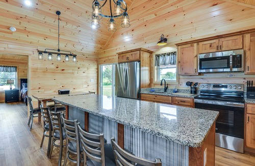 Frontenac Cottage | 3 Mi to St Lawrence River: Spacious Ranch Home