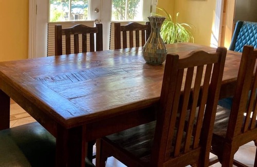 Grants Pass Other | 3 Miles from Downtown! Private custom home, large deck with views