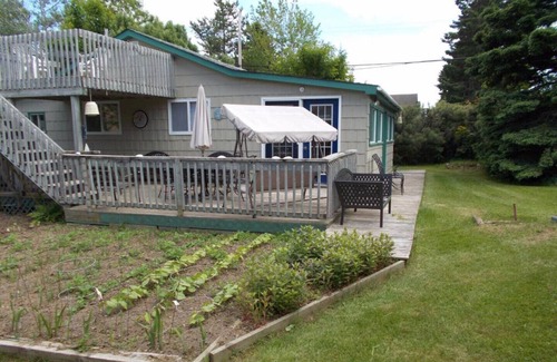 The Bluff House | 3 min Walk to Parlee Beach Shediac - Pointe du Chene sought after BLUFF area