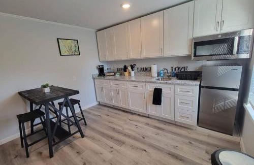 Brazos House | 3 mins to All Things Waco: Casita