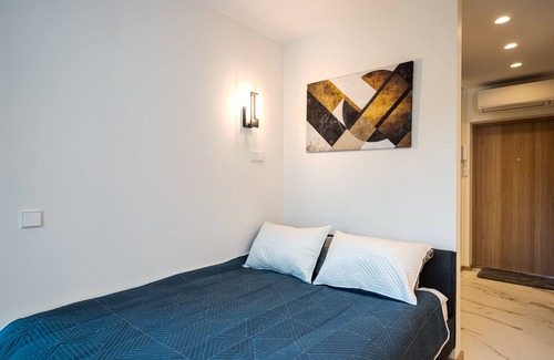 Kaunas Apartment | 3 mins. to the city center & self check-in! Kaunas City Center Deluxe apartments