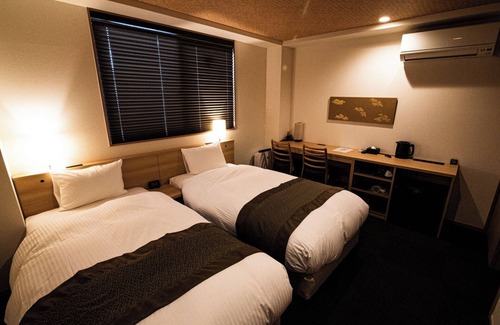 Shimogyo Hotel | 3 minutes walk from Omiya Gojo bus stop Twin room/Kyoto Kyōto