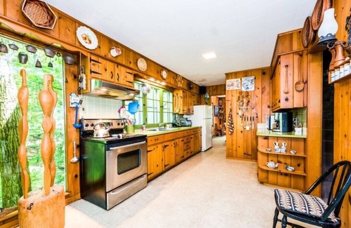 Sawyer Cottage | (3 Nt June Min!) Sawyer Lakefront Home With Private Beach!