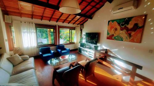 Miguel Pereira House | 3 Palmeiras Guest Lounge