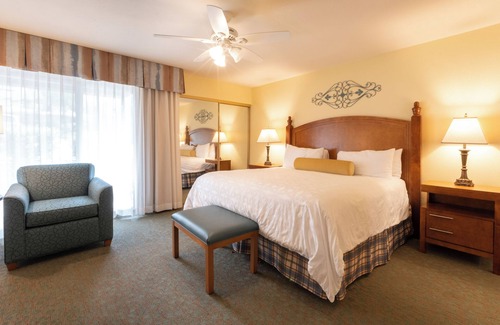 San Diego Country Estates Hotel | 3 Relaxing Units | 2BR with Pool, Kitchen, Balcony & Free Parking