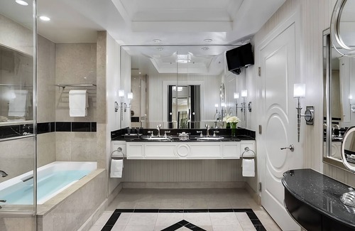 Las Vegas House | 3 Relaxing Units! Outdoor Pool, FREE Parking Close to The Lion Habitat Ranch!