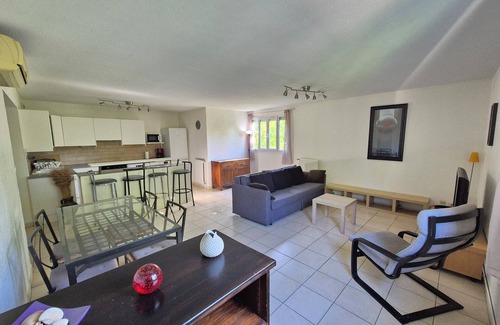 Antigone Apartment | 3 room air conditioned Antigone/Center with parking