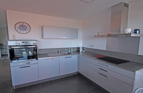 Sainte-Maxime Apartment | 3-room apartment - 5 people - Residence swimming pool - Air conditioning - Wifi - Sea view -.