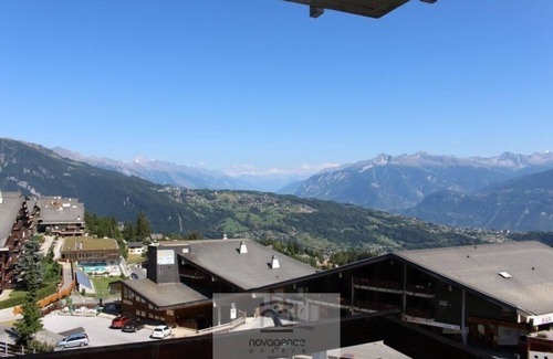 Anzere Apartment | 3-room apartment (max 6 people), renovated, with 2 bedrooms, near the gondola with a view of the Val