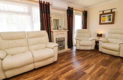Liskeard House | 3 Rosecraddoc Lodge