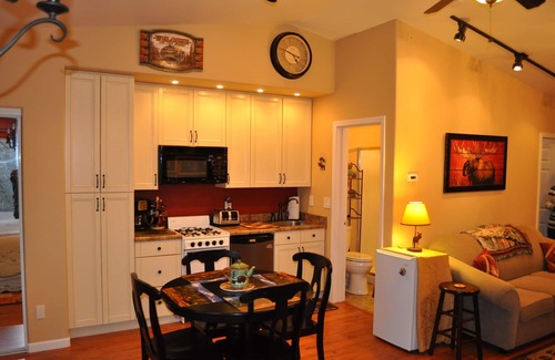 Gateway Apartment | 3 Rustic Elegant Suites (Sleep 12+) - Fish, Hike, Site-see From Your Doorstep