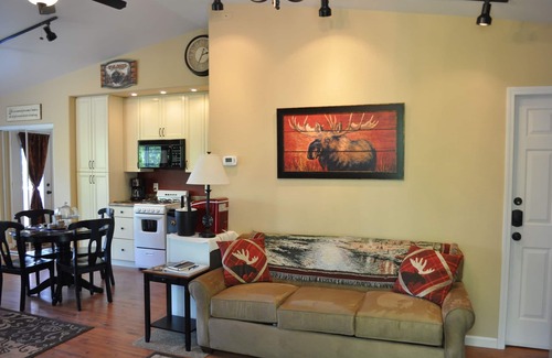 Gateway Apartment | 3 Rustic Elegant Suites (Sleep 12+) - Fish, Hike, Site-see From Your Doorstep