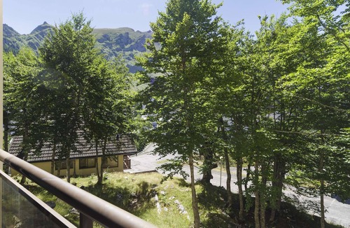 Eaux-Bonnes Apartment | 3-star apartment for 6 with ski locker in Gourette