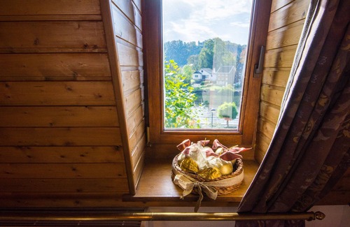 Esneux House | 3-star city gîte for 7 to 9 people in the Ourthe valley.
