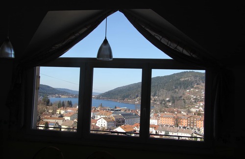 Gerardmer Cottage | 3-star gîte in Gérardmer, 5 minutes' walk from the center, with beautiful view of the lake