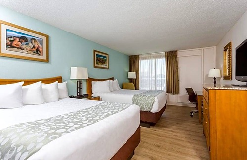 Kill Devil Hills Hotel | 3-Star Hotel ∙ Ramada Plaza by Wyndham Nags Head Oceanfront