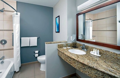 Hastings Hotel | 3-Star Hotel ∙ Courtyard by Marriott Bridgetown, Barbados