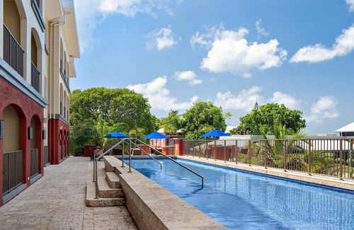 Hastings Hotel | 3-Star Hotel ∙ Courtyard by Marriott Bridgetown, Barbados