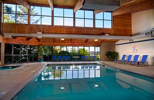 Newport Hotel | 3-Star Hotel ∙ Best Western Plus Agate Beach Inn