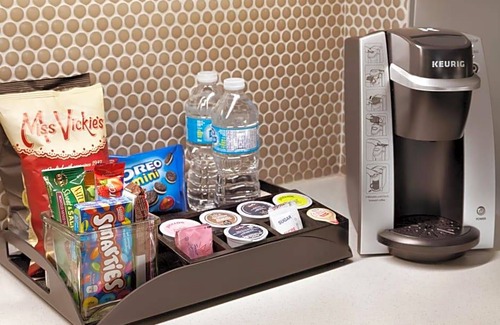 Pointe Claire Hotel | 3-Star Hotel ∙ Embassy Suites By Hilton Montreal Airport