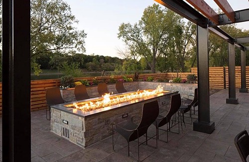Appleton Hotel | 3-Star Hotel ∙ Courtyard by Marriott Appleton Riverfront