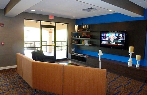 Key West Hotel | 3-Star Hotel ∙ Courtyard by Marriott Key West Waterfront