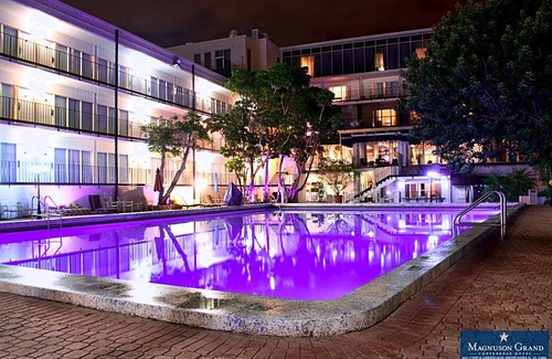 Cypress Gardens Hotel | 3-Star Hotel ∙ EconoLodge Winter Haven