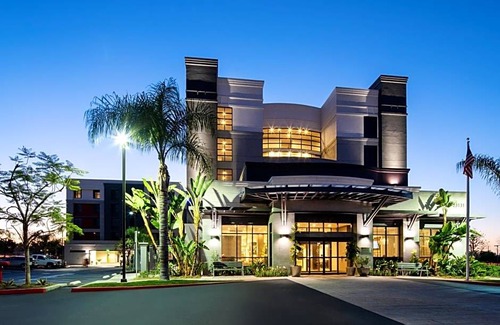 Lake Forest Hotel | 3-Star Hotel ∙ Hilton Garden Inn Irvine Spectrum Lake Forest