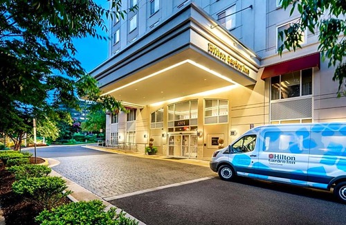 Tysons Hotel | 3-Star Hotel ∙ Hilton Garden Inn Tysons Corner