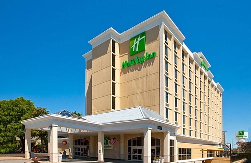 Downtown Little Rock Hotel | 3-Star Hotel ∙ Holiday Inn Little Rock - Presidential Downtown, an IHG Hotel