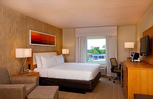 Downtown Little Rock Hotel | 3-Star Hotel ∙ Holiday Inn Little Rock - Presidential Downtown, an IHG Hotel