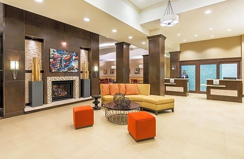 Downtown Little Rock Hotel | 3-Star Hotel ∙ Homewood Suites by Hilton Little Rock Downtown