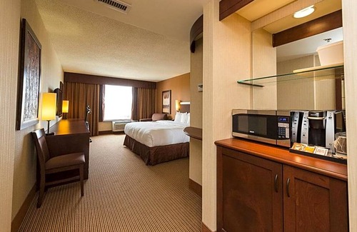 Desjardins Hotel | 3-Star Hotel ∙ Quality Inn & Suites Lévis