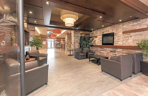 Desjardins Hotel | 3-Star Hotel ∙ Quality Inn & Suites Lévis