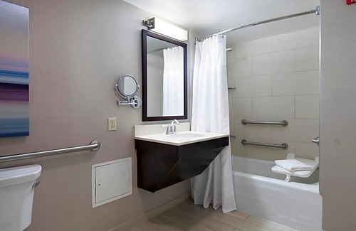 Milpitas Hotel | 3-Star Hotel ∙ Sonesta San Jose